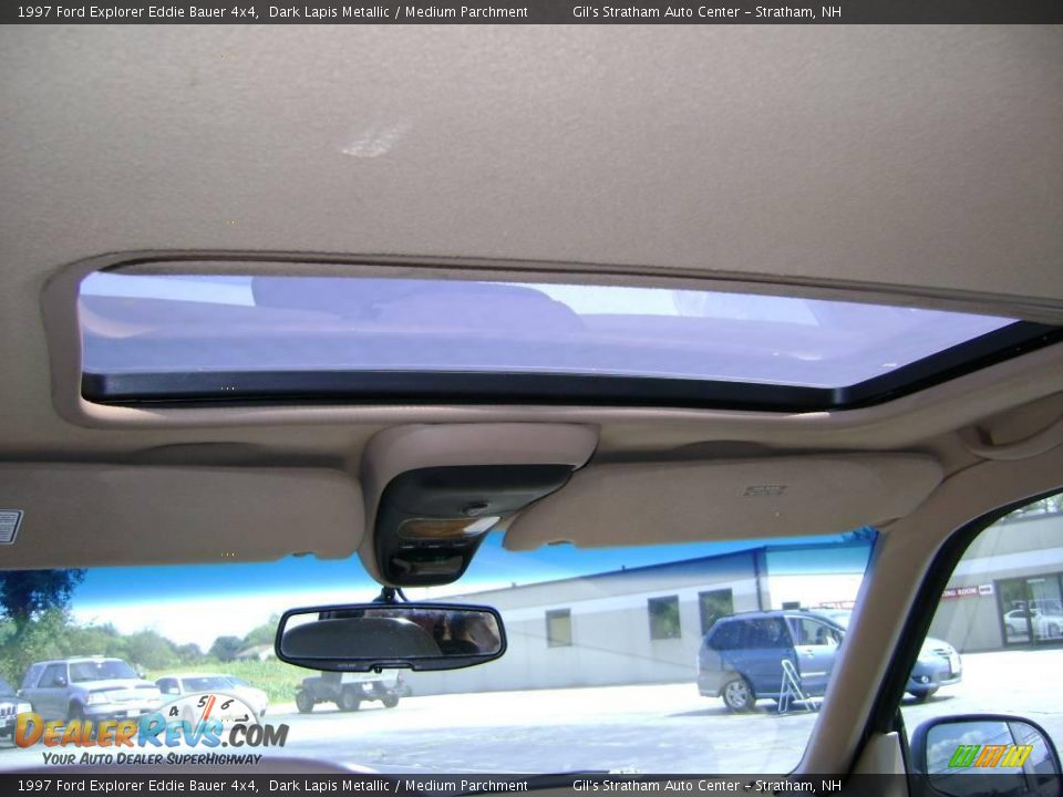1997 Ford Explorer Eddie Bauer 4x4 Dark Lapis Metallic / Medium Parchment Photo #15