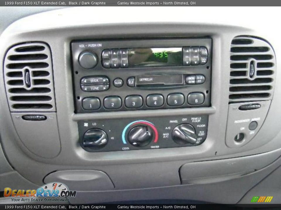 1999 Ford F150 XLT Extended Cab Black / Dark Graphite Photo #18