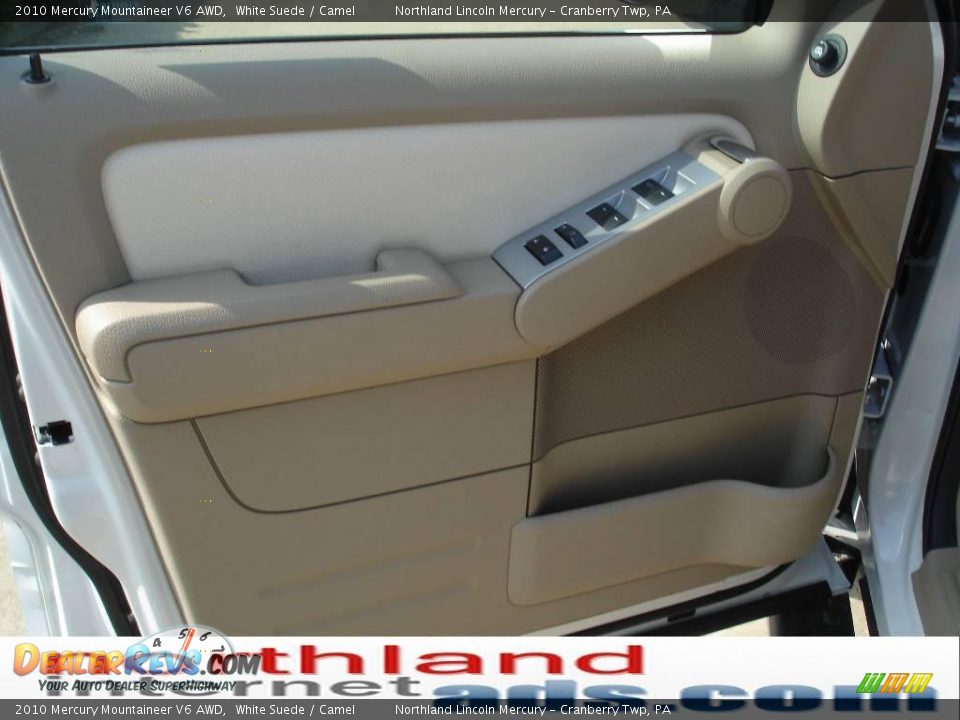 2010 Mercury Mountaineer V6 AWD White Suede / Camel Photo #6