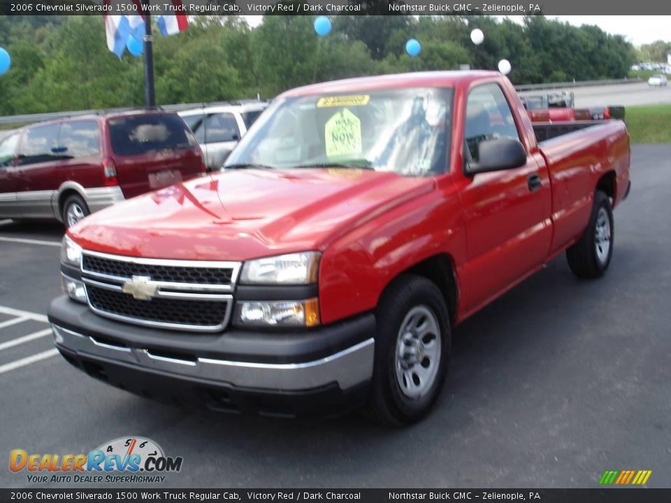 2006 Chevrolet Silverado 1500 Work Truck Regular Cab Victory Red / Dark Charcoal Photo #12