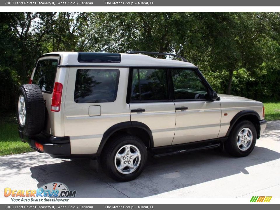 2000 Land Rover Discovery II White Gold / Bahama Photo #9