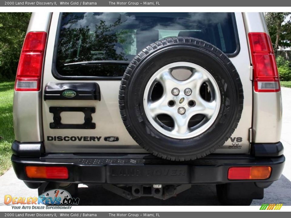 2000 Land Rover Discovery II White Gold / Bahama Photo #14