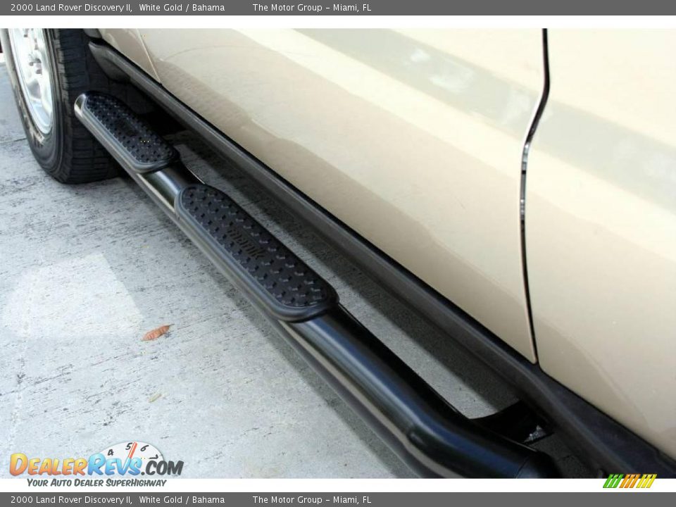 2000 Land Rover Discovery II White Gold / Bahama Photo #25