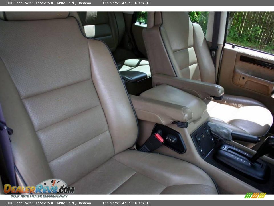 2000 Land Rover Discovery II White Gold / Bahama Photo #36