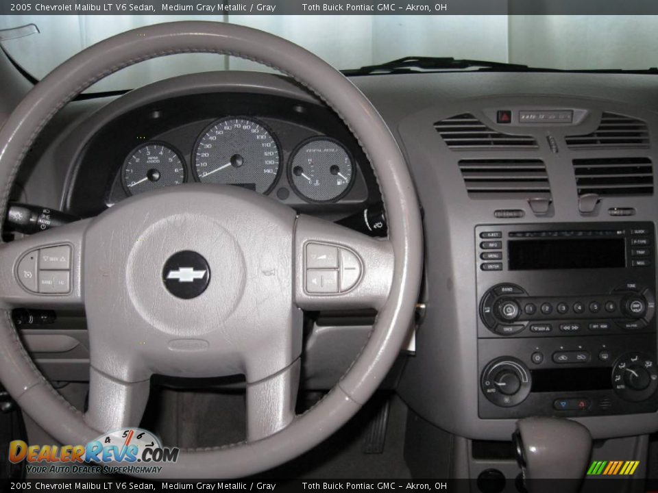 2005 Chevrolet Malibu LT V6 Sedan Medium Gray Metallic / Gray Photo #9