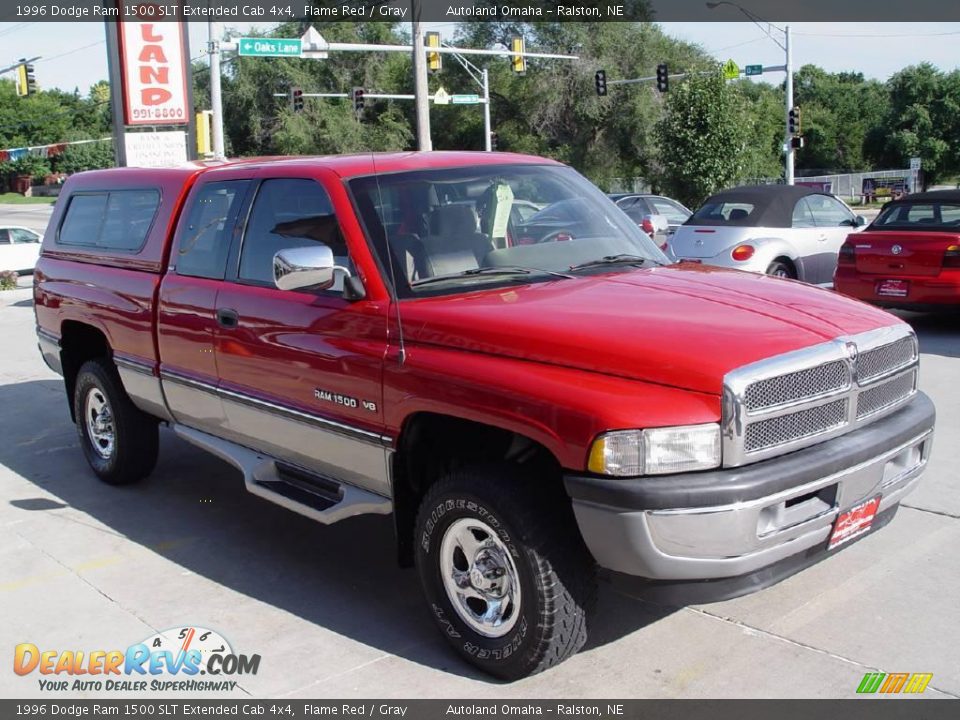 1996 Dodge Ram 1500 SLT Extended Cab 4x4 Flame Red / Gray Photo #4