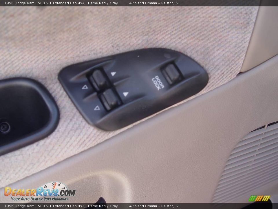 1996 Dodge Ram 1500 SLT Extended Cab 4x4 Flame Red / Gray Photo #6