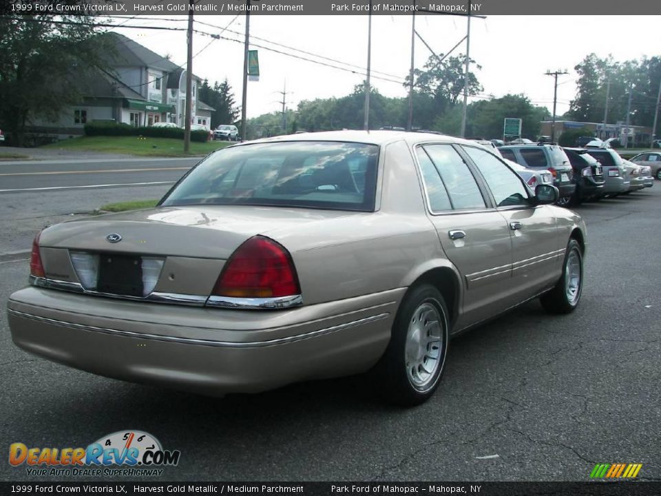 1999 Ford Crown Victoria LX Harvest Gold Metallic / Medium Parchment Photo #3