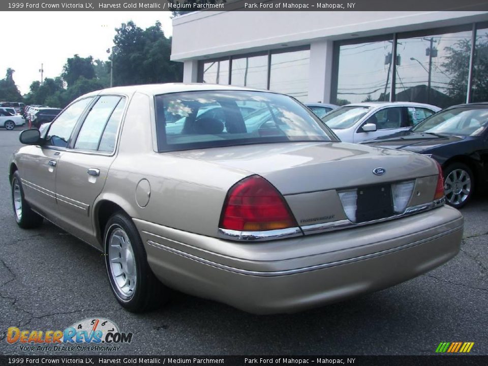 1999 Ford Crown Victoria LX Harvest Gold Metallic / Medium Parchment Photo #4