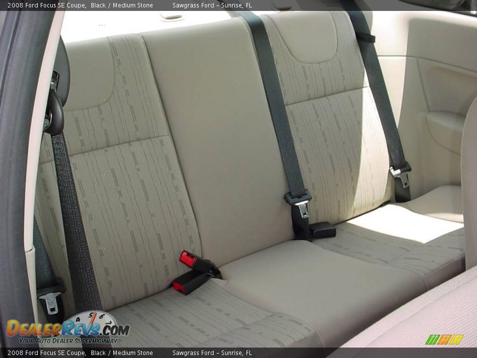 2008 Ford Focus SE Coupe Black / Medium Stone Photo #12