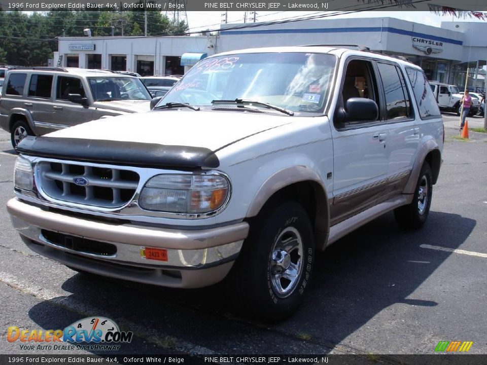 1996 Ford Explorer Eddie Bauer 4x4 Oxford White / Beige Photo #1