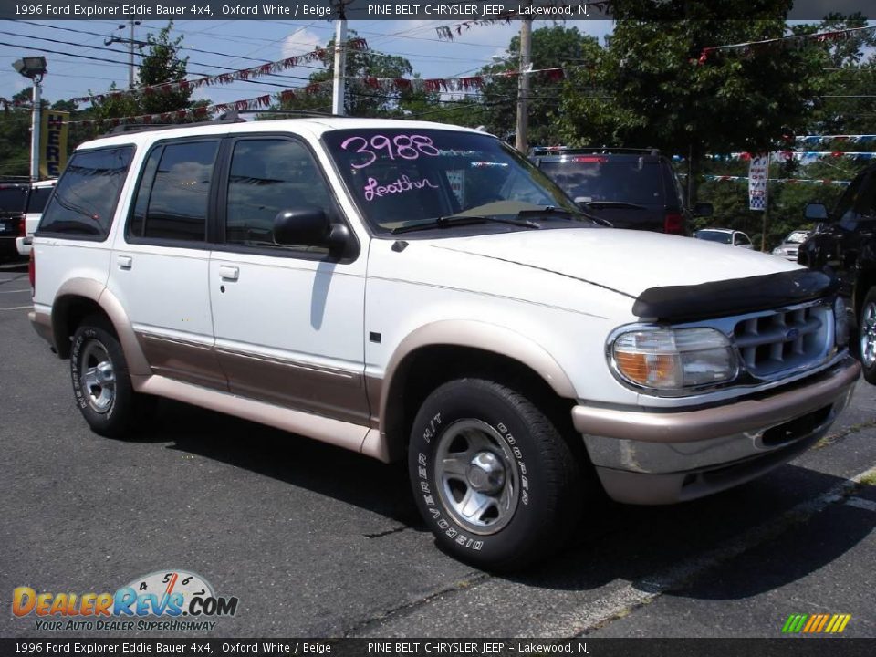 1996 Ford Explorer Eddie Bauer 4x4 Oxford White / Beige Photo #2