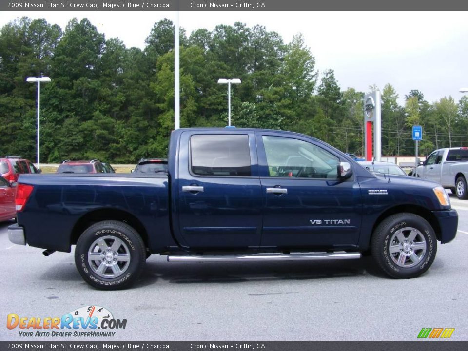 2009 Nissan Titan SE Crew Cab Majestic Blue / Charcoal Photo #5