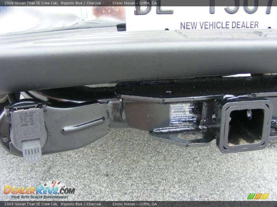 2009 Nissan Titan SE Crew Cab Majestic Blue / Charcoal Photo #13