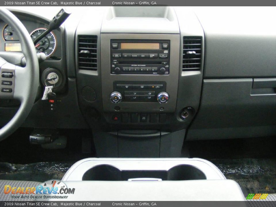 2009 Nissan Titan SE Crew Cab Majestic Blue / Charcoal Photo #16