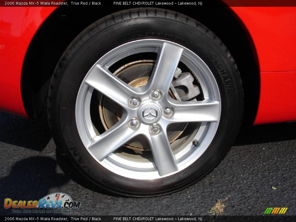 2006 Mazda MX-5 Miata Roadster True Red / Black Photo #11