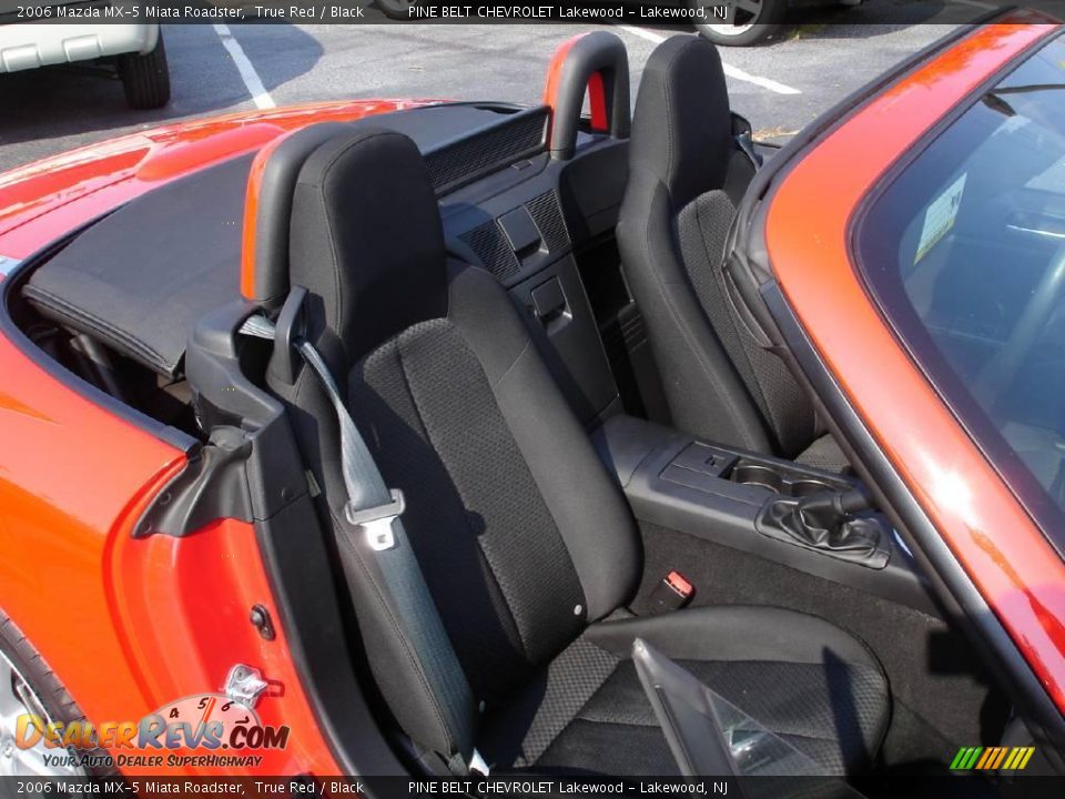 2006 Mazda MX-5 Miata Roadster True Red / Black Photo #12