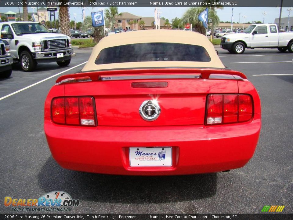 2006 Ford Mustang V6 Premium Convertible Torch Red / Light Parchment Photo #7