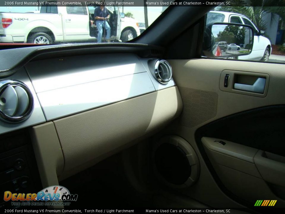 2006 Ford Mustang V6 Premium Convertible Torch Red / Light Parchment Photo #12