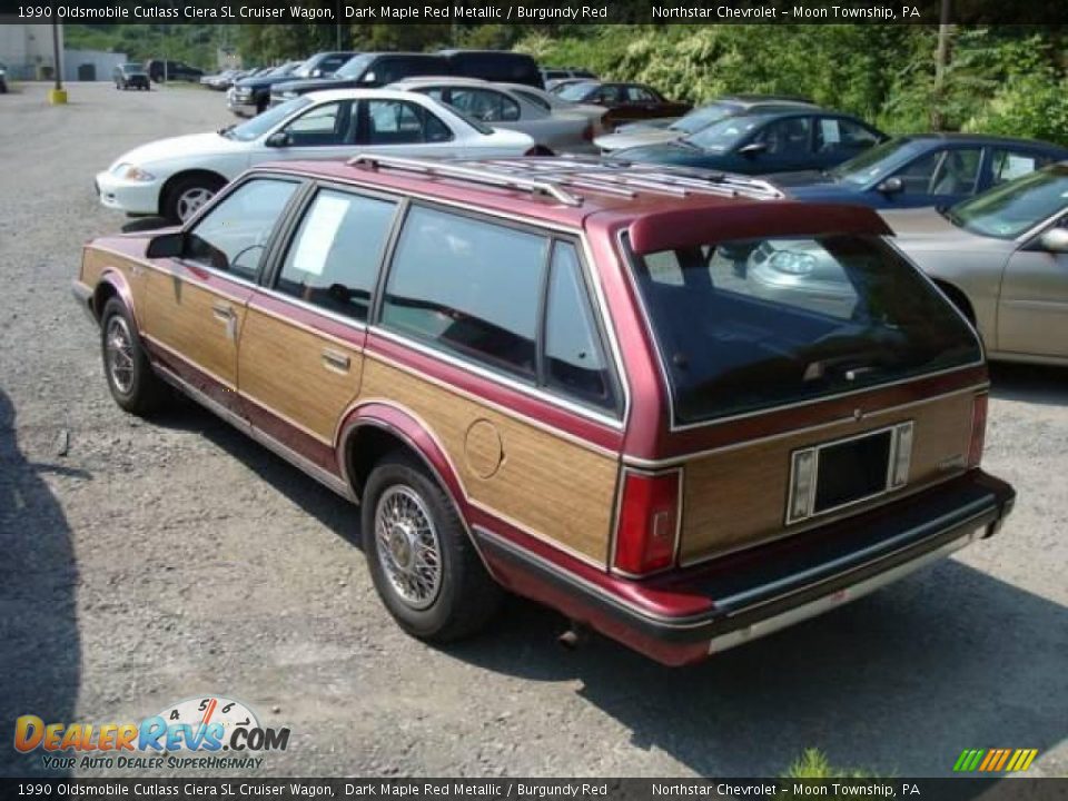 1990 Oldsmobile Cutlass Ciera SL Cruiser Wagon Dark Maple Red Metallic / Burgundy Red Photo #3