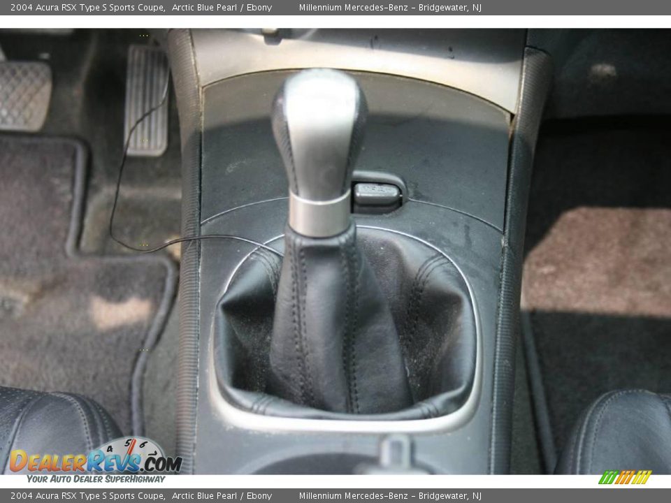 2004 Acura RSX Type S Sports Coupe Arctic Blue Pearl / Ebony Photo #16