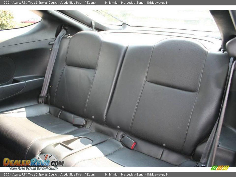 2004 Acura RSX Type S Sports Coupe Arctic Blue Pearl / Ebony Photo #17
