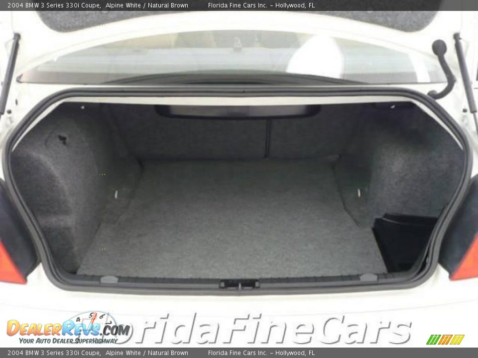 2004 BMW 3 Series 330i Coupe Alpine White / Natural Brown Photo #10