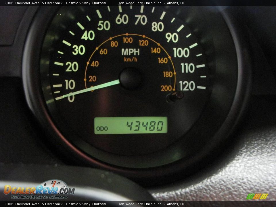 2006 Chevrolet Aveo LS Hatchback Cosmic Silver / Charcoal Photo #17