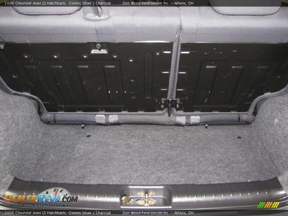 2006 Chevrolet Aveo LS Hatchback Cosmic Silver / Charcoal Photo #19