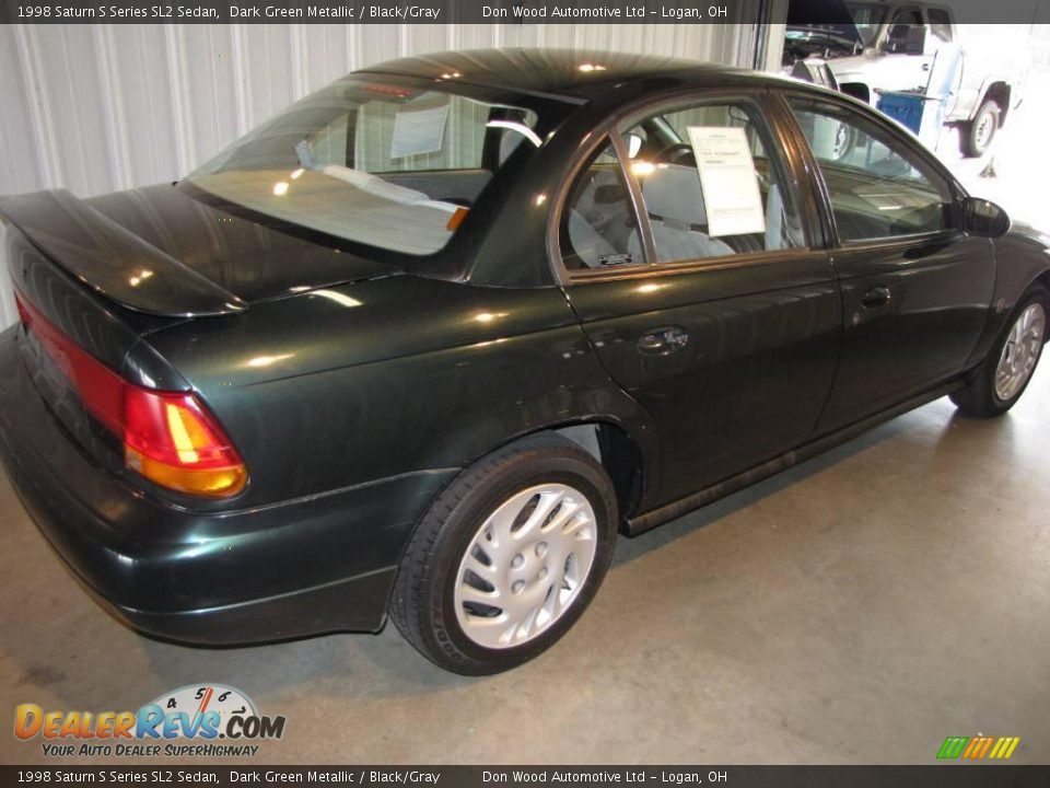 1998 Saturn S Series SL2 Sedan Dark Green Metallic / Black/Gray Photo #2