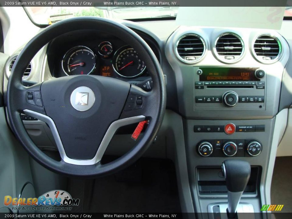 2009 Saturn VUE XE V6 AWD Black Onyx / Gray Photo #17