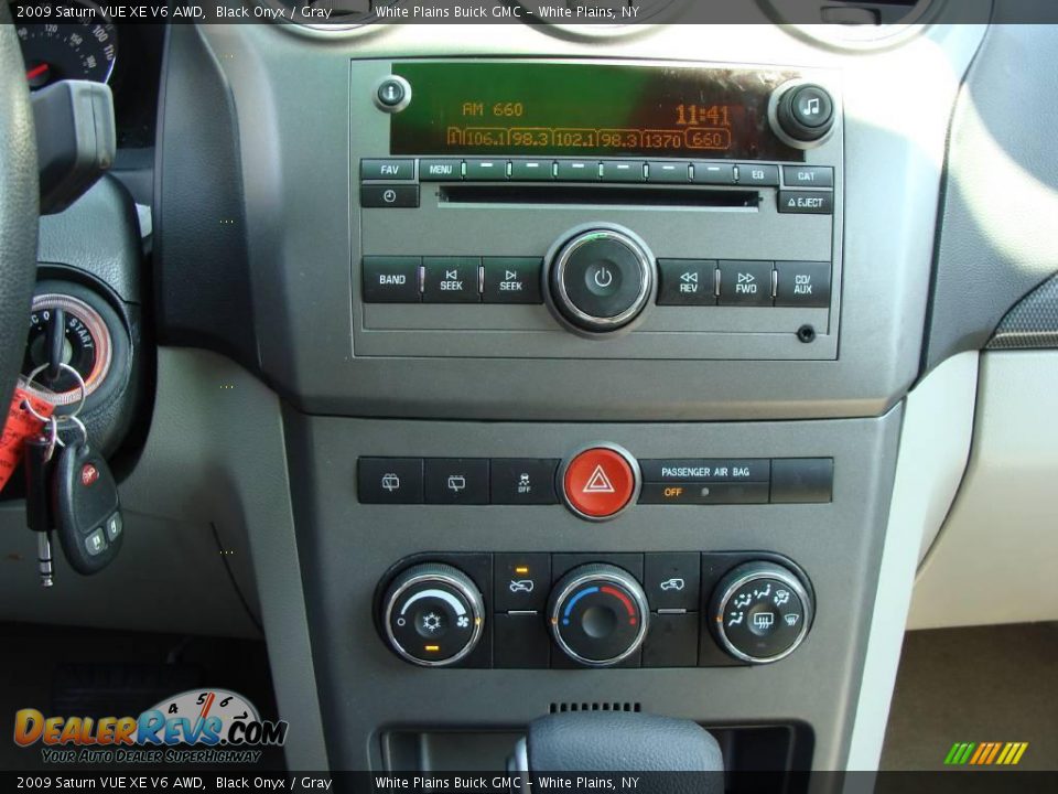 2009 Saturn VUE XE V6 AWD Black Onyx / Gray Photo #19