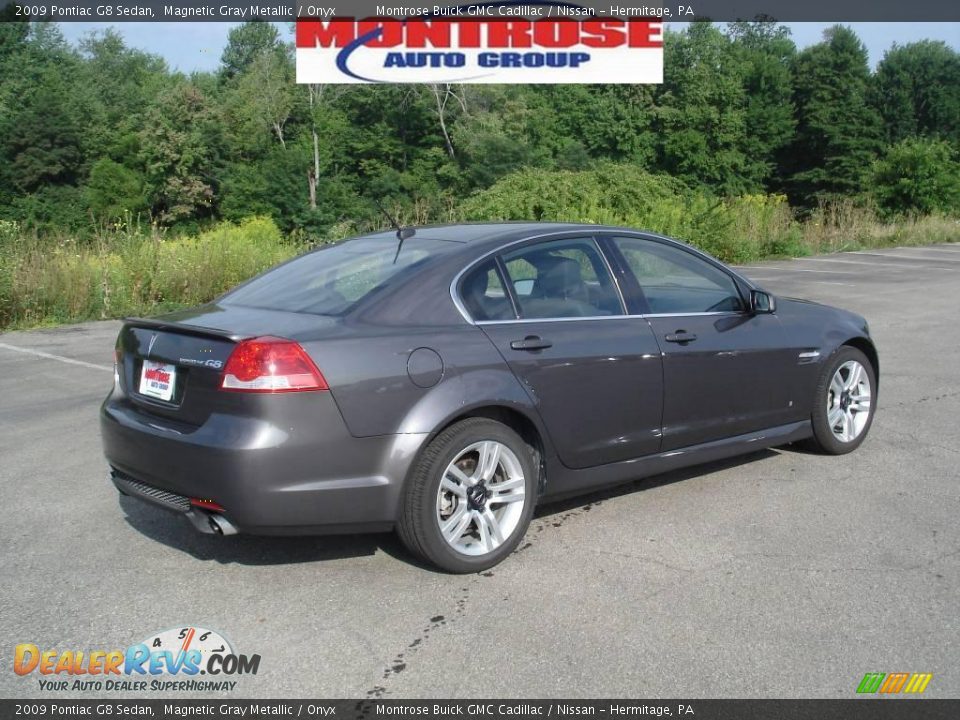 2009 Pontiac G8 Sedan Magnetic Gray Metallic / Onyx Photo #2