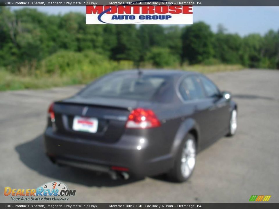 2009 Pontiac G8 Sedan Magnetic Gray Metallic / Onyx Photo #3