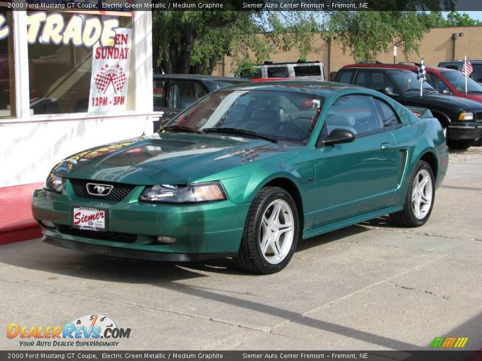 2000 Ford Mustang GT Coupe Electric Green Metallic / Medium Graphite Photo #14