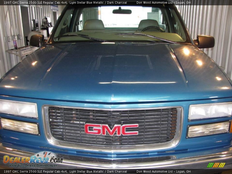 1997 GMC Sierra 2500 SLE Regular Cab 4x4 Light Stellar Blue Metallic / Dark Charcoal Photo #5