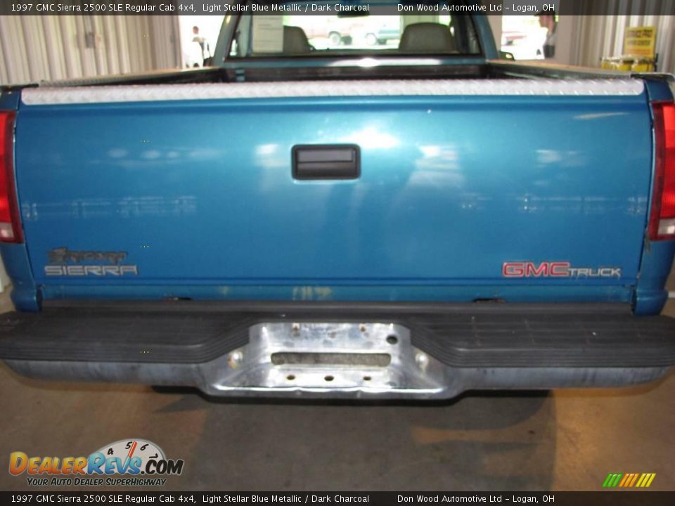 1997 GMC Sierra 2500 SLE Regular Cab 4x4 Light Stellar Blue Metallic / Dark Charcoal Photo #6