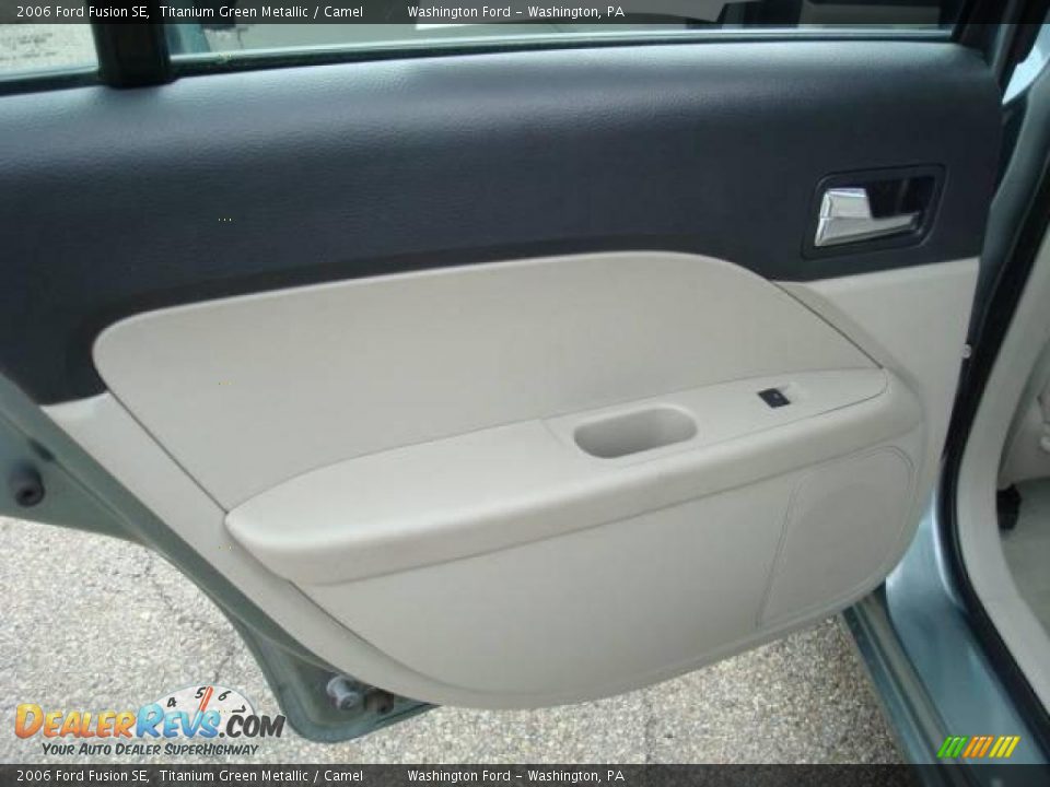 2006 Ford Fusion SE Titanium Green Metallic / Camel Photo #13