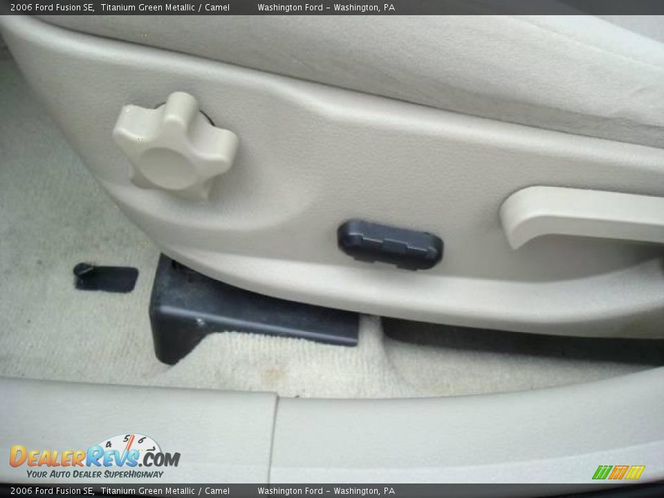 2006 Ford Fusion SE Titanium Green Metallic / Camel Photo #15