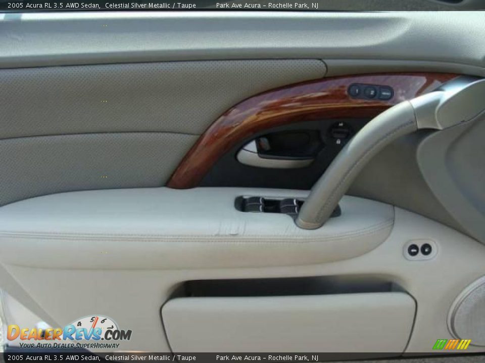 2005 Acura RL 3.5 AWD Sedan Celestial Silver Metallic / Taupe Photo #7