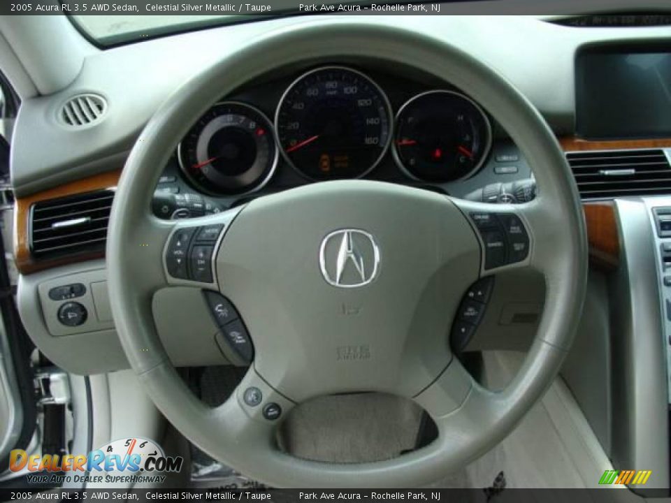 2005 Acura RL 3.5 AWD Sedan Celestial Silver Metallic / Taupe Photo #10