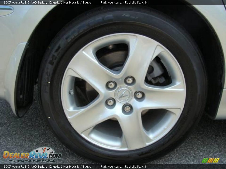 2005 Acura RL 3.5 AWD Sedan Celestial Silver Metallic / Taupe Photo #22
