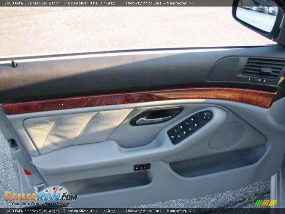 2000 BMW 5 Series 528i Wagon Titanium Silver Metallic / Gray Photo #7