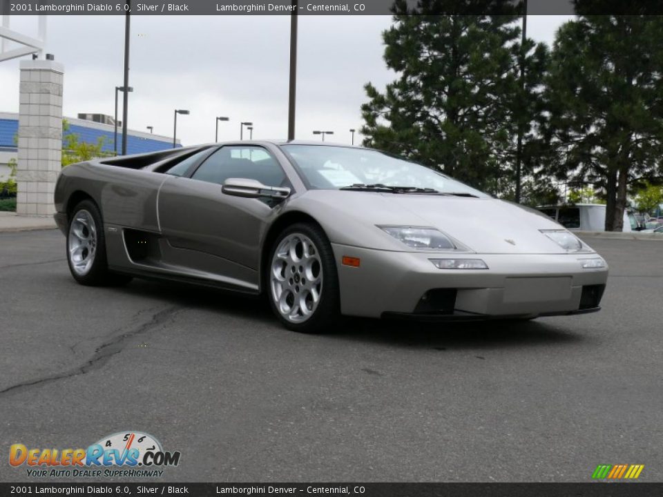 Front 3/4 View of 2001 Lamborghini Diablo 6.0 Photo #2
