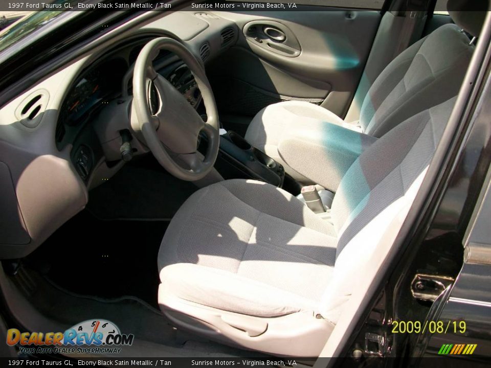 1997 Ford Taurus GL Ebony Black Satin Metallic / Tan Photo #6