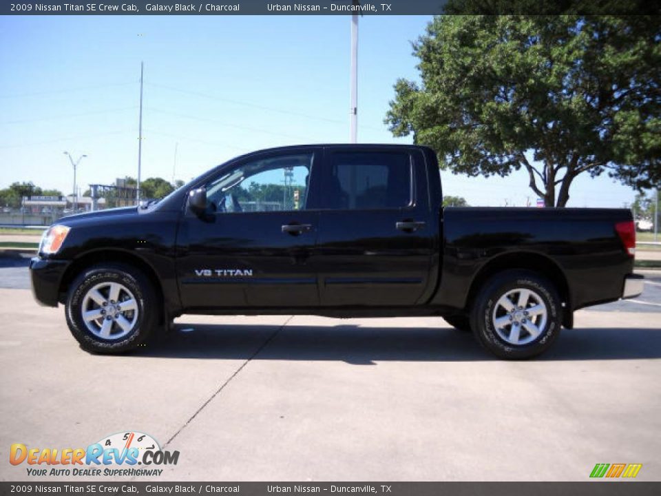 2009 Nissan Titan SE Crew Cab Galaxy Black / Charcoal Photo #1