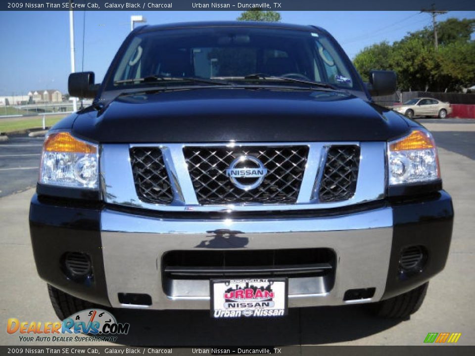 2009 Nissan Titan SE Crew Cab Galaxy Black / Charcoal Photo #2