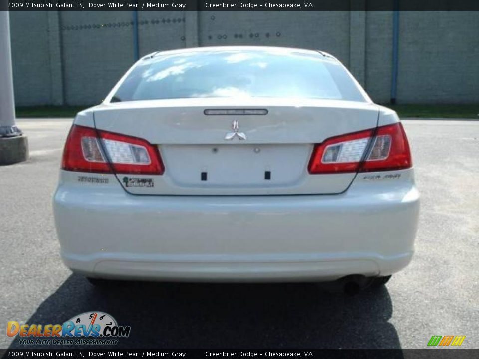2009 Mitsubishi Galant ES Dover White Pearl / Medium Gray Photo #5