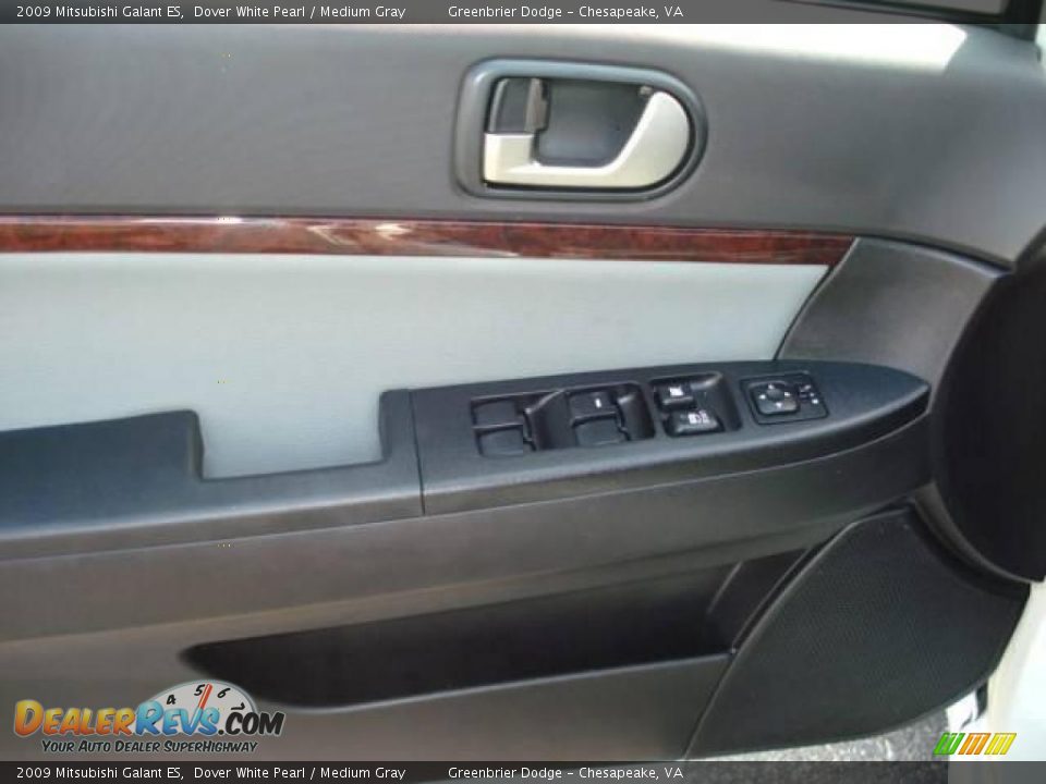 2009 Mitsubishi Galant ES Dover White Pearl / Medium Gray Photo #13
