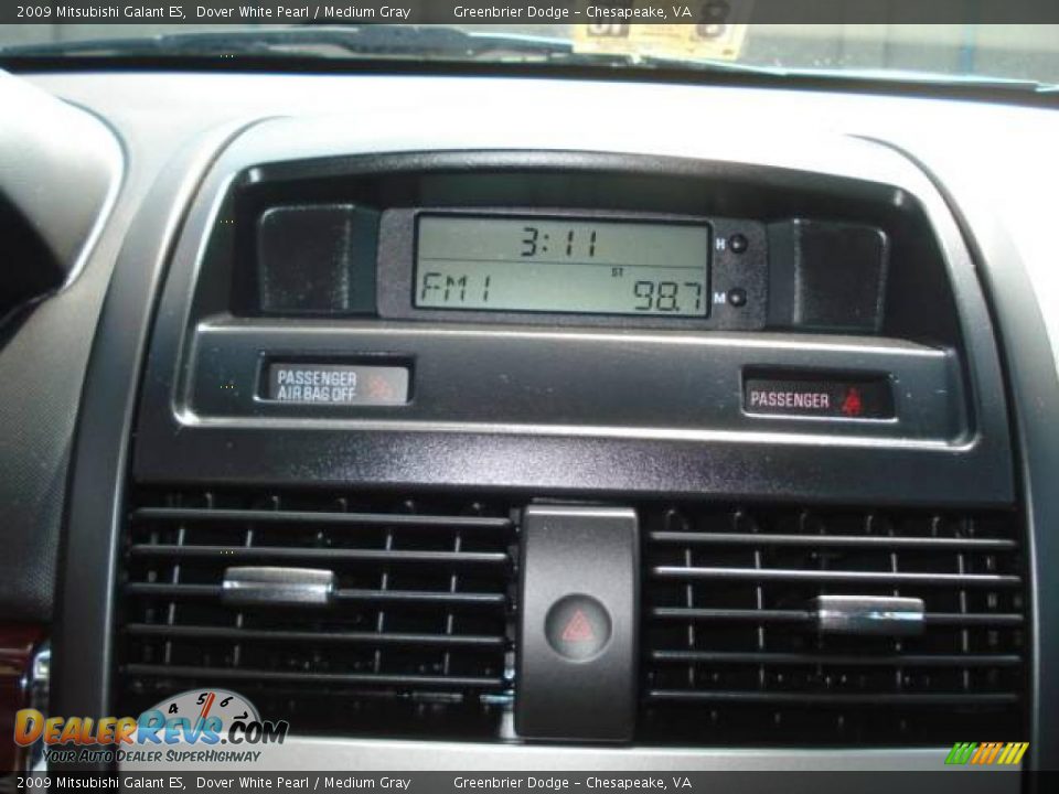 2009 Mitsubishi Galant ES Dover White Pearl / Medium Gray Photo #14